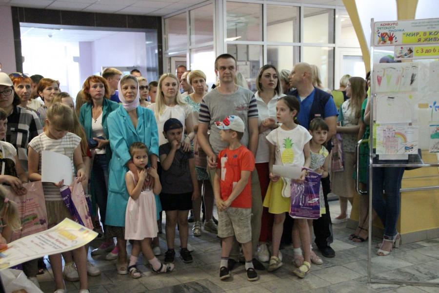 Конкурс детского рисунка «Мир, в котором я живу» среди детей и внуков работников ОАО «БЗМП»