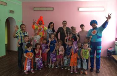 В преддверии Международного дня защиты детей представители ОАО «БЗМП» посетили воспитанников ГУО «Социально-педагогический центр Борисовского района»